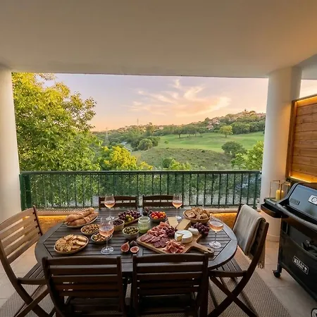 Lejlighed Cozy Place With Swimming Pool, Terrace And Small Garden *